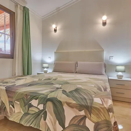 Santa Barbara Tropical